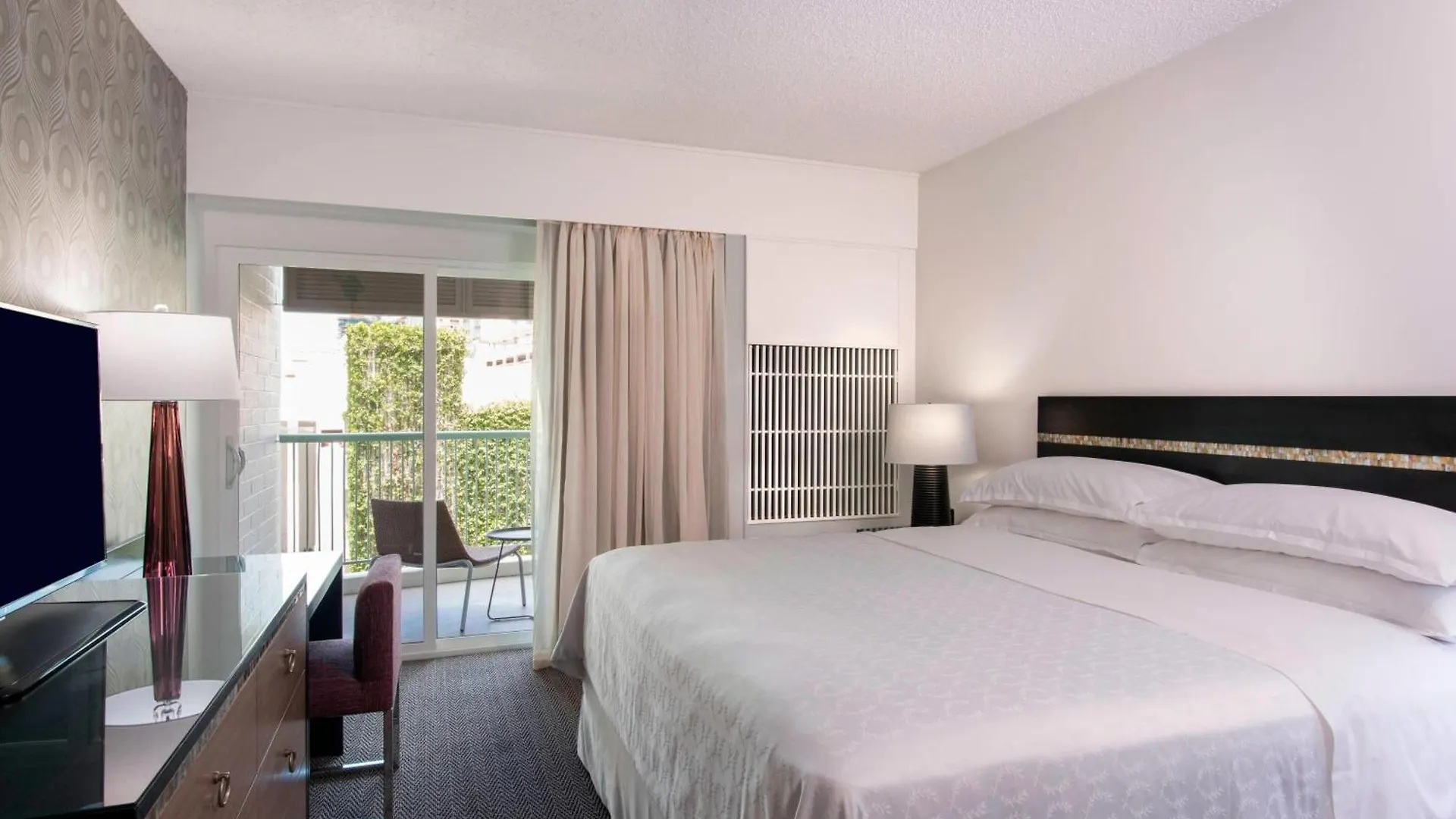 Sheraton Princess Kaiulani Waikiki Beach Гонолулу Отель